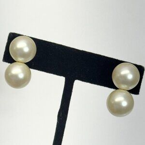 Richelieu vintage faux pearl clip on earrings